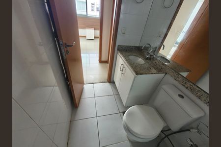 Apartamento à venda com 77m², 2 quartos e 1 vaga