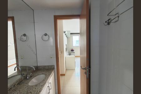 Apartamento à venda com 77m², 2 quartos e 1 vaga