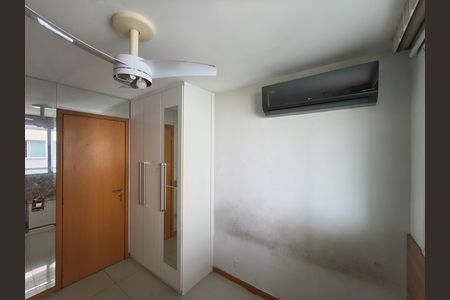 Apartamento à venda com 77m², 2 quartos e 1 vaga