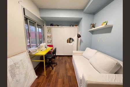 Casa para alugar com 220m², 4 quartos e 2 vagas Casa para alugar com 220m², 4 quartos e 2 vagasQuarto 2