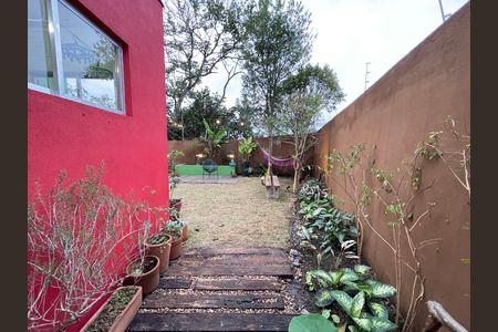 Casa para alugar com 220m², 4 quartos e 2 vagas Casa para alugar com 220m², 4 quartos e 2 vagasEntrada Jardim