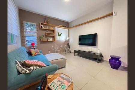 Casa para alugar com 220m², 4 quartos e 2 vagas Casa para alugar com 220m², 4 quartos e 2 vagasSala