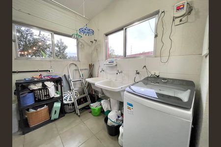 Casa para alugar com 220m², 4 quartos e 2 vagas Casa para alugar com 220m², 4 quartos e 2 vagasÁrea de serviço