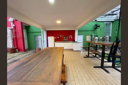 Casa para alugar com 220m², 4 quartos e 2 vagas Casa para alugar com 220m², 4 quartos e 2 vagasEspaço gourmet