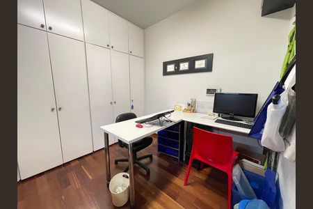 Casa para alugar com 220m², 4 quartos e 2 vagas Casa para alugar com 220m², 4 quartos e 2 vagasEscritório