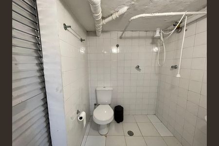 Casa para alugar com 220m², 4 quartos e 2 vagas Casa para alugar com 220m², 4 quartos e 2 vagasBanheiro 4