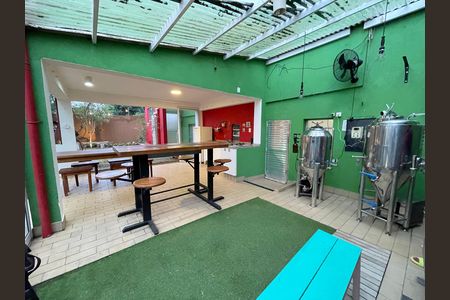 Casa para alugar com 220m², 4 quartos e 2 vagas Casa para alugar com 220m², 4 quartos e 2 vagasEspaço Gourmet
