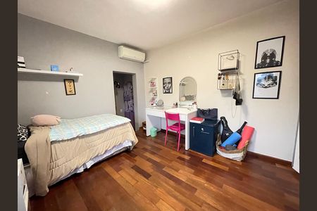 Casa para alugar com 220m², 4 quartos e 2 vagas Casa para alugar com 220m², 4 quartos e 2 vagasQuarto 3
