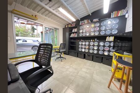 Casa para alugar com 220m², 4 quartos e 2 vagas Casa para alugar com 220m², 4 quartos e 2 vagasEscritório