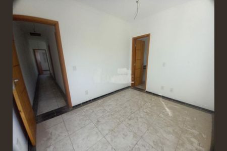Casa à venda com 3 quartos, 89m² em Jardim Sabara, São Paulo