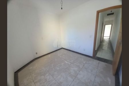 Casa à venda com 3 quartos, 89m² em Jardim Sabara, São Paulo
