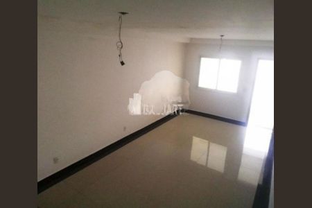 Casa à venda com 3 quartos, 89m² em Jardim Sabara, São Paulo