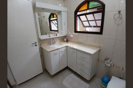 Casa à venda com 103m², 3 quartos e 3 vagas