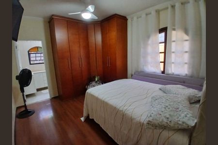 Casa à venda com 103m², 3 quartos e 3 vagas