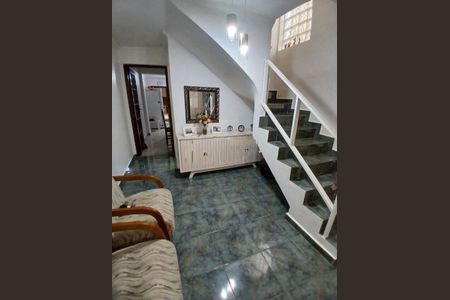 Casa à venda com 103m², 3 quartos e 3 vagas