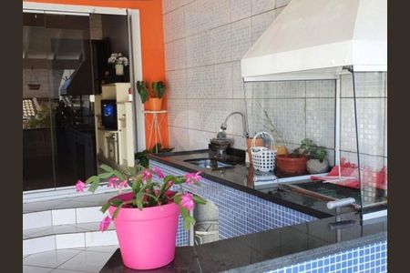 Casa à venda com 3 quartos, 137m² em Jardim Nossa Senhora do Carmo, São Paulo