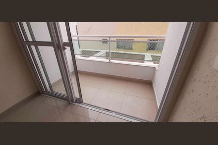 Sacada de apartamento para alugar com 2 quartos, 53m² em Quitaúna, Osasco