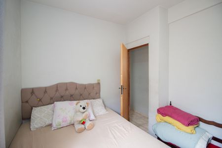 Quarto 1 de apartamento à venda com 3 quartos, 52m² em Urca, Contagem
