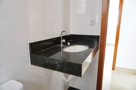 Apartamento à venda com 59m², 2 quartos e 2 vagas Apartamento à venda com 59m², 2 quartos e 2 vagasBanheiro Social