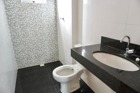 Apartamento à venda com 59m², 2 quartos e 2 vagas Apartamento à venda com 59m², 2 quartos e 2 vagasBanheiro Social