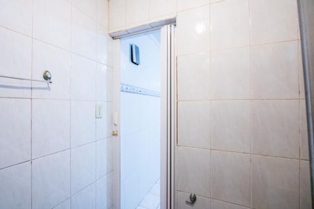Banheiro de casa para alugar com 1 quarto, 38m² em Jardim Guarará, Santo André