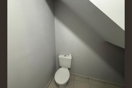 Lavabo de casa para alugar com 2 quartos, 75m² em Jardim Marilu, Cotia
