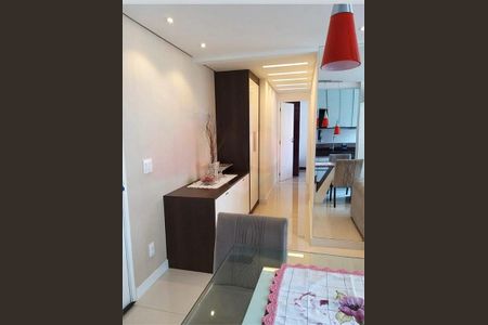 Apartamento à venda com 2 quartos, 700m² em Jardim Santa Teresinha, São Paulo
