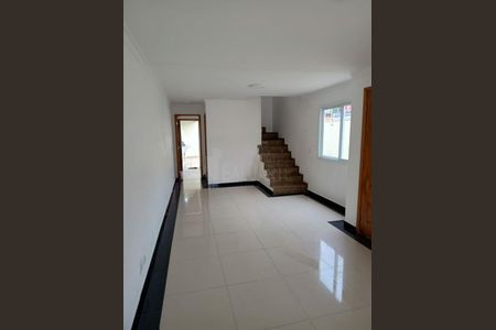 Casa à venda com 120m², 3 quartos e 4 vagas