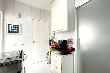 Apartamento à venda com 95m², 3 quartos e 2 vagas Apartamento à venda com 95m², 3 quartos e 2 vagasCozinha
