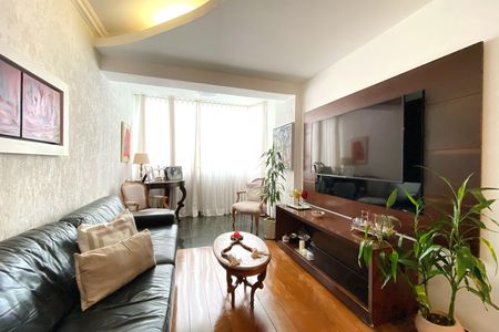 Apartamento à venda com 95m², 3 quartos e 2 vagas Apartamento à venda com 95m², 3 quartos e 2 vagasSala