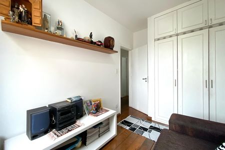 Apartamento à venda com 95m², 3 quartos e 2 vagas Apartamento à venda com 95m², 3 quartos e 2 vagasQuarto 2