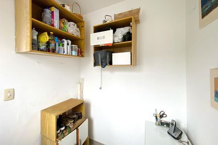 Apartamento à venda com 95m², 3 quartos e 2 vagas Apartamento à venda com 95m², 3 quartos e 2 vagasQuarto de Serviço