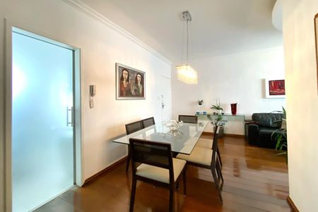 Apartamento à venda com 95m², 3 quartos e 2 vagas Apartamento à venda com 95m², 3 quartos e 2 vagasSala de Jantar