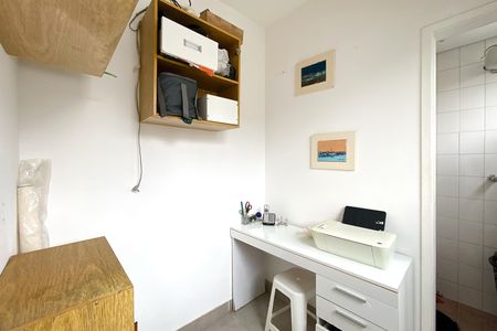 Apartamento à venda com 95m², 3 quartos e 2 vagas Apartamento à venda com 95m², 3 quartos e 2 vagasQuarto de Serviço