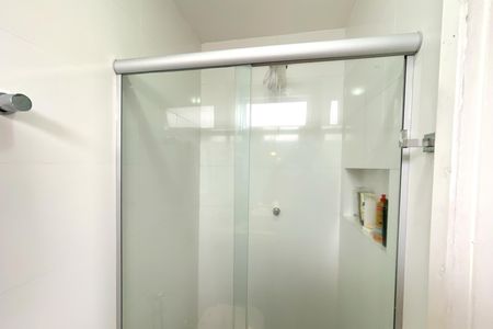 Apartamento à venda com 95m², 3 quartos e 2 vagas Apartamento à venda com 95m², 3 quartos e 2 vagasBanheiro da Suíte