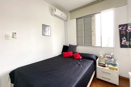 Apartamento à venda com 95m², 3 quartos e 2 vagas Apartamento à venda com 95m², 3 quartos e 2 vagasQuarto 3