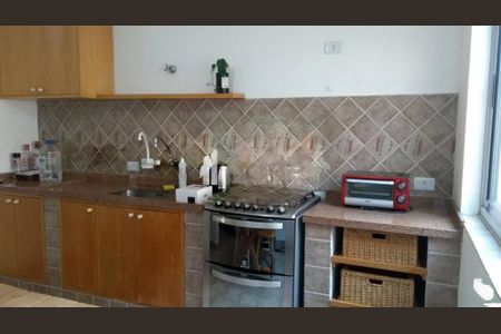 Casa à venda com 144m², 2 quartos e 2 vagas