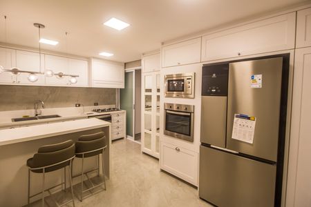 Apartamento à venda com 160m², 3 quartos e 2 vagas Apartamento à venda com 160m², 3 quartos e 2 vagasCozinha
