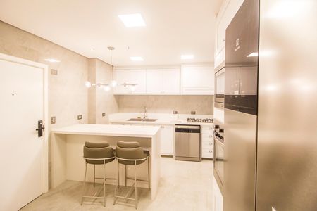 Apartamento à venda com 160m², 3 quartos e 2 vagas Apartamento à venda com 160m², 3 quartos e 2 vagasCozinha