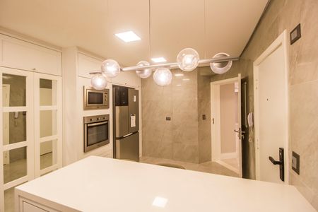 Apartamento à venda com 160m², 3 quartos e 2 vagas Apartamento à venda com 160m², 3 quartos e 2 vagasCozinha