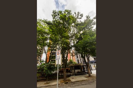 Apartamento à venda com 160m², 3 quartos e 2 vagas Apartamento à venda com 160m², 3 quartos e 2 vagasVista da Rua