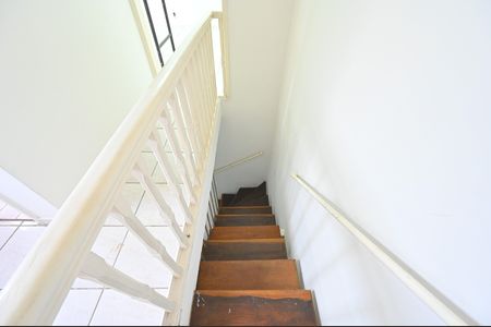 Casa para alugar com 120m², 3 quartos e 1 vagaEscadas