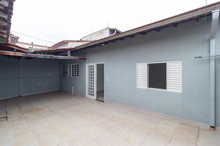 Casa à venda com 230m², 3 quartos e 4 vagas Casa à venda com 230m², 3 quartos e 4 vagasQuintal