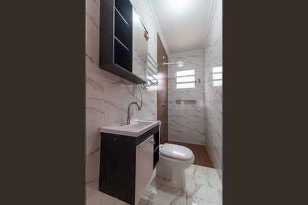 Casa à venda com 230m², 3 quartos e 4 vagas Casa à venda com 230m², 3 quartos e 4 vagasBanheiro da casa 01