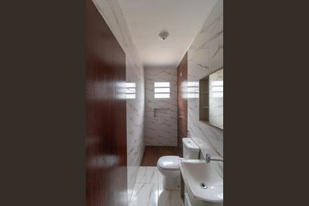 Banheiro da Suíte da casa 01 de casa à venda com 3 quartos, 230m² em Jardim Leonor, Campinas