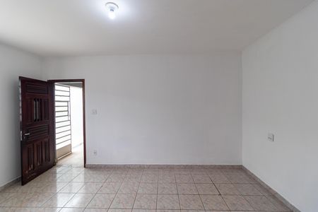 Casa à venda com 230m², 3 quartos e 4 vagas Casa à venda com 230m², 3 quartos e 4 vagasSala da casa 01