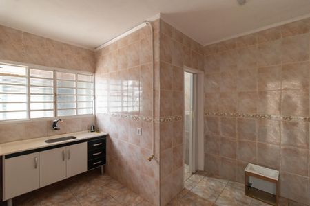 Casa à venda com 230m², 3 quartos e 4 vagas Casa à venda com 230m², 3 quartos e 4 vagasCozinha da casa 02