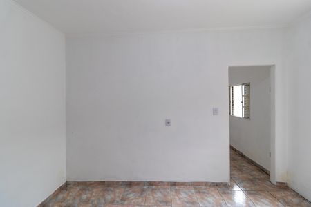 Casa à venda com 230m², 3 quartos e 4 vagas Casa à venda com 230m², 3 quartos e 4 vagasSala da casa 02