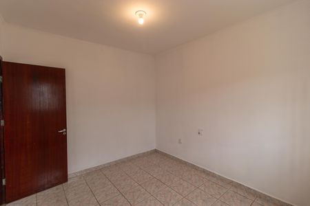 Casa à venda com 230m², 3 quartos e 4 vagas Casa à venda com 230m², 3 quartos e 4 vagasQuarto da casa 01
