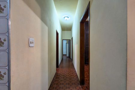 Casa para alugar com 190m², 5 quartos e 10 vagas Casa para alugar com 190m², 5 quartos e 10 vagasCorredor